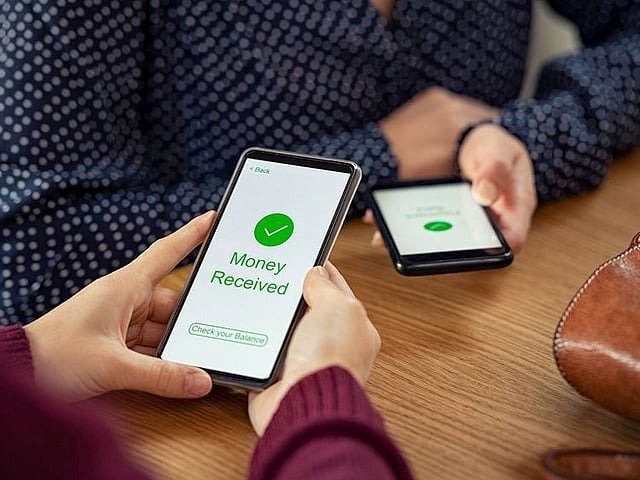 UAE: How to transfer money online using mobile numbers within 10 seconds